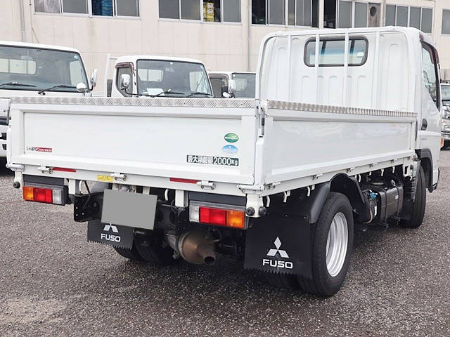三菱ふそうキャンター平ボディ小型（2t・3t）[写真04]