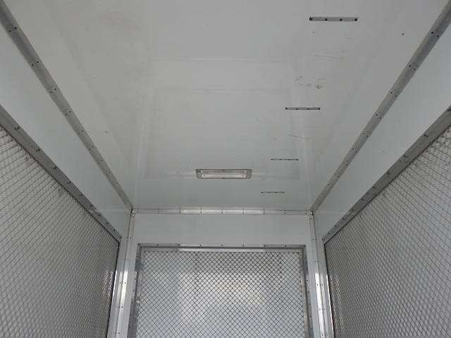 日野デュトロパネルバン小型（2t・3t）[写真10]