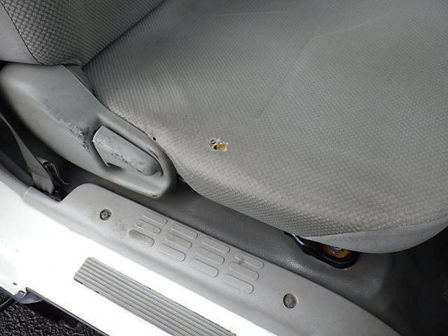 日野デュトロパネルバン小型（2t・3t）[写真27]