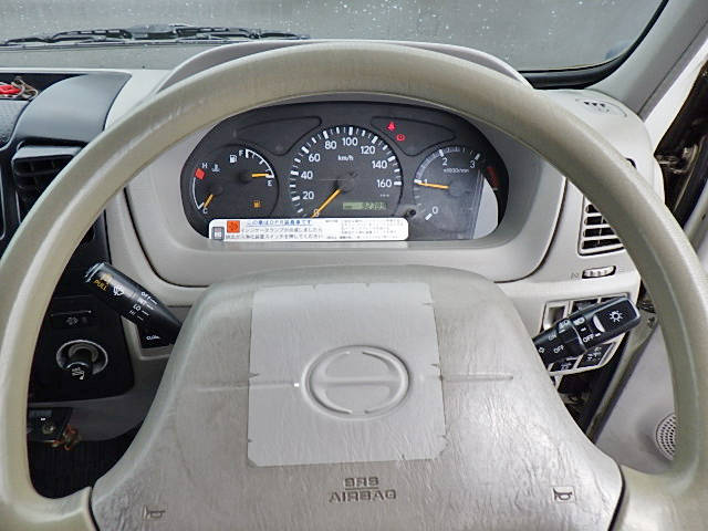 日野デュトロパネルバン小型（2t・3t）[写真32]