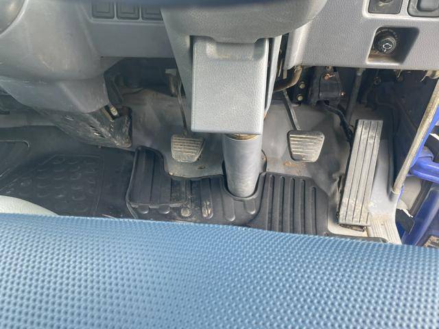 三菱ふそうキャンターダンプ小型（2t・3t）[写真19]