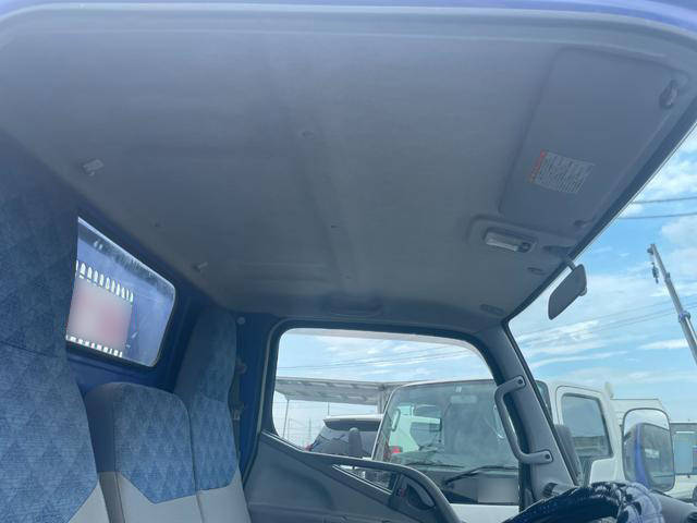 三菱ふそうキャンターダンプ小型（2t・3t）[写真23]