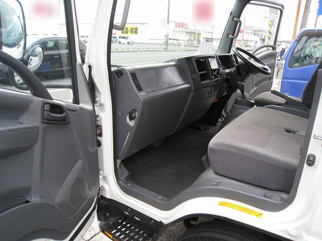 いすゞエルフアルミバン小型（2t・3t）[写真24]