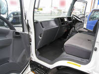 いすゞエルフアルミバン小型（2t・3t）[写真24]