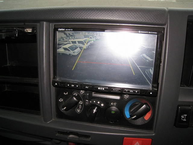 いすゞエルフアルミバン小型（2t・3t）[写真26]