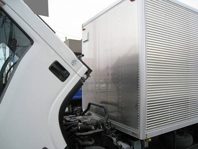 いすゞエルフアルミバン小型（2t・3t）[写真07]