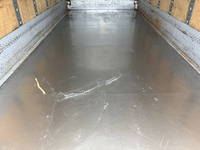 三菱ふそうキャンターアルミバン小型（2t・3t）[写真13]