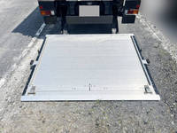 三菱ふそうキャンターアルミバン小型（2t・3t）[写真15]