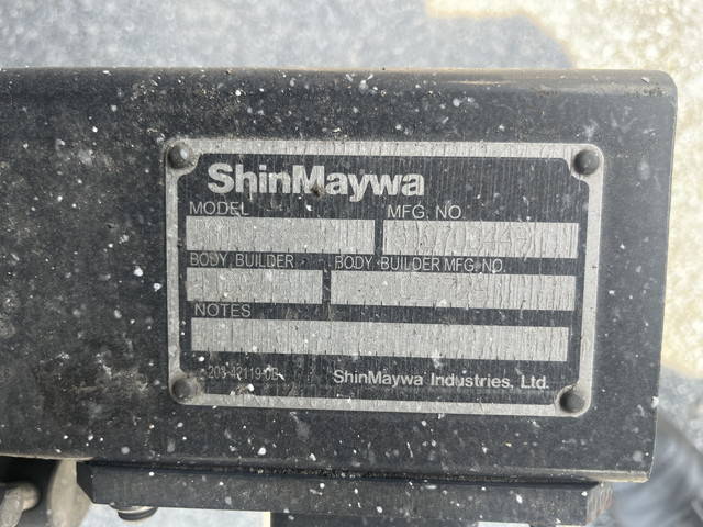 三菱ふそうキャンターアルミバン小型（2t・3t）[写真18]