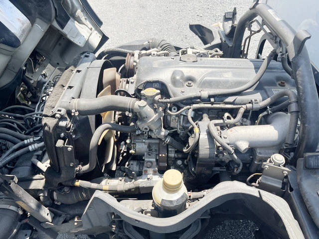 三菱ふそうキャンターアルミバン小型（2t・3t）[写真21]