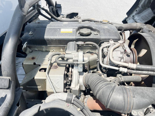 三菱ふそうキャンターアルミバン小型（2t・3t）[写真22]