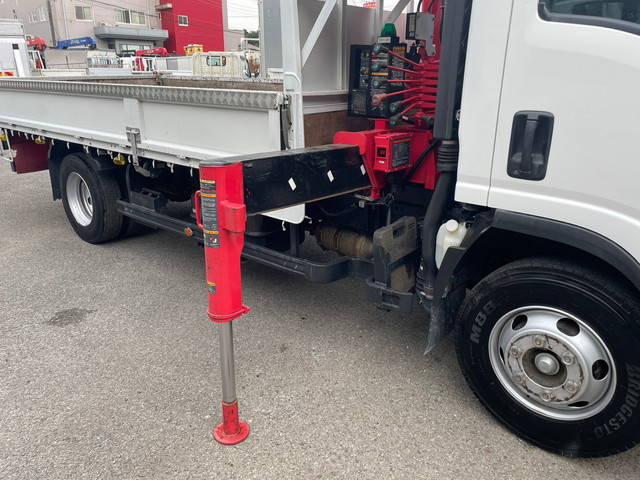 いすゞエルフクレーン4段小型（2t・3t）[写真20]