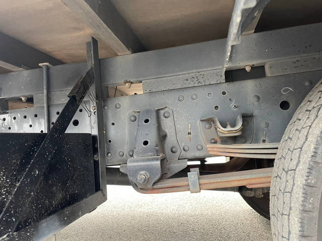 いすゞエルフクレーン4段小型（2t・3t）[写真23]