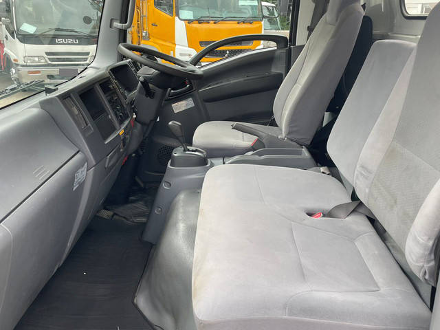 いすゞエルフクレーン4段小型（2t・3t）[写真30]