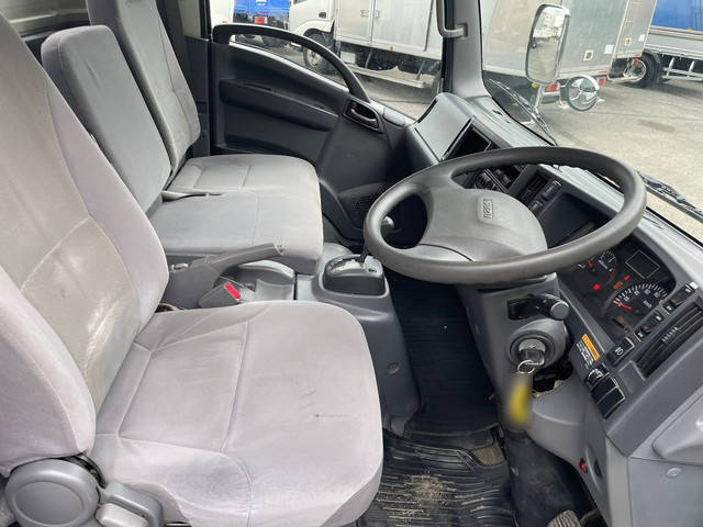 いすゞエルフクレーン4段小型（2t・3t）[写真31]