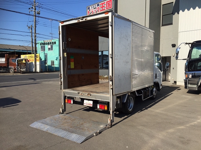 日産アトラスアルミバン小型（2t・3t）[写真02]