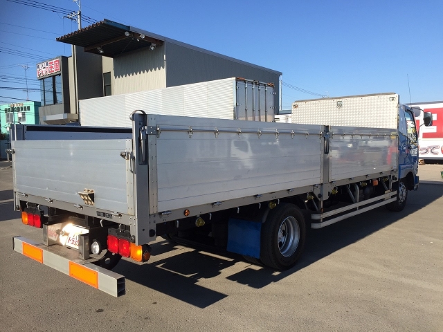 三菱ふそうファイターアルミブロック増トン（6t・8t）[写真02]