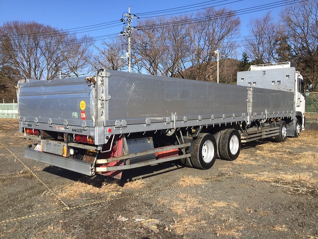 UDトラックスクオンアルミブロック大型（10t）[写真02]