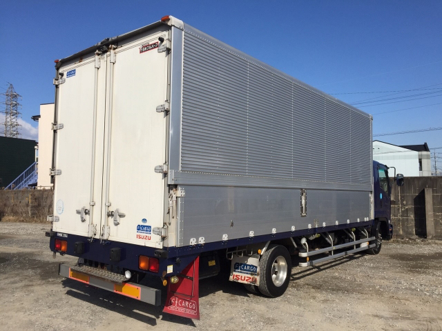 いすゞフォワードアルミウイング中型（4t）[写真02]