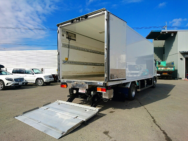 日野レンジャー冷凍車（冷蔵車）中型（4t）[写真02]