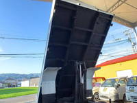 いすゞフォワードダンプ・クレーン付中型（4t）[写真11]