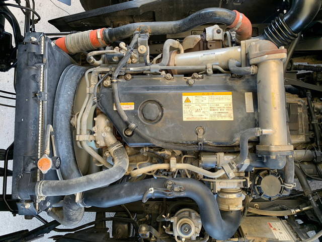 いすゞフォワードダンプ・クレーン付中型（4t）[写真14]