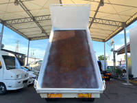 いすゞフォワードダンプ・クレーン付中型（4t）[写真09]