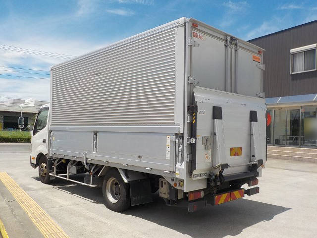 日野デュトロアルミウイング小型（2t・3t）[写真04]