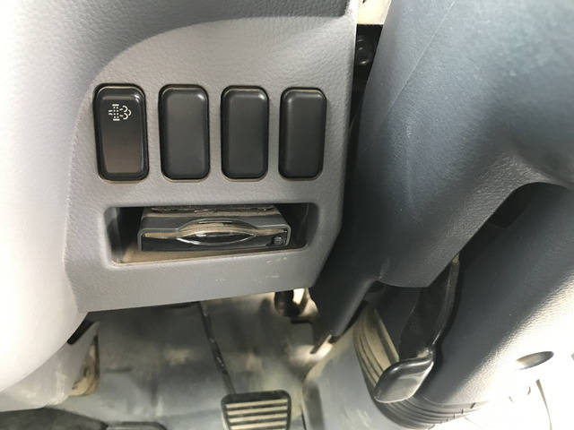 三菱ふそうキャンターダンプ小型（2t・3t）[写真10]