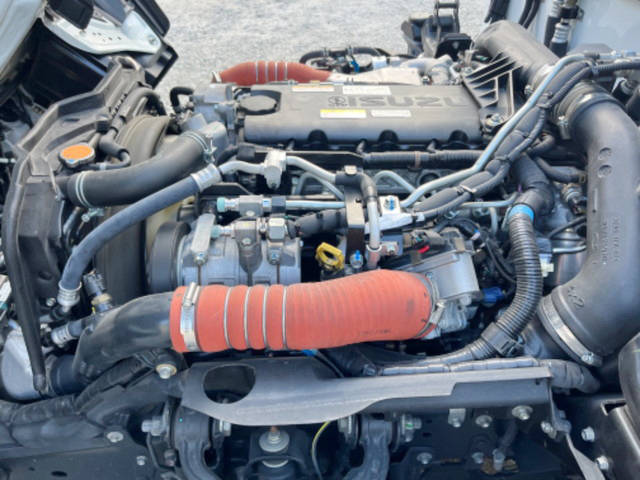 いすゞエルフ冷凍車（冷蔵車）小型（2t・3t）[写真22]