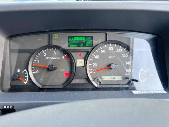 いすゞエルフ冷凍車（冷蔵車）小型（2t・3t）[写真30]