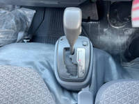 いすゞエルフ冷凍車（冷蔵車）小型（2t・3t）[写真32]