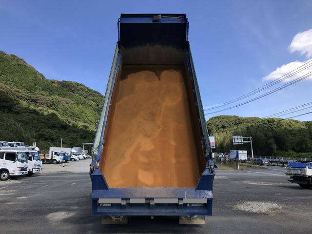 日野プロフィアダンプ大型（10t）[写真11]