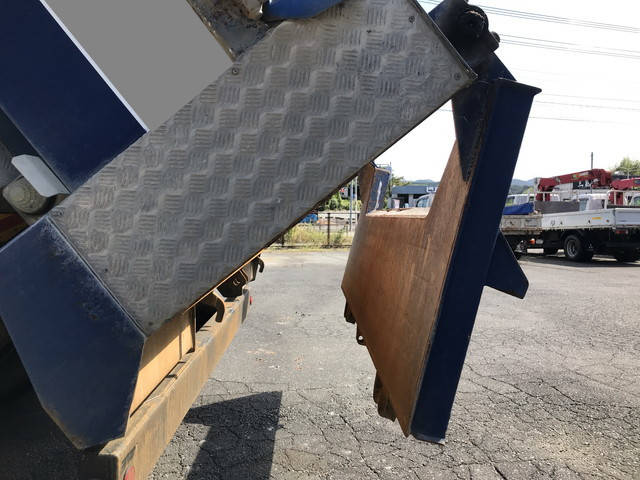 日野プロフィアダンプ大型（10t）[写真15]