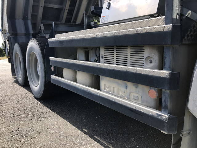 日野プロフィアダンプ大型（10t）[写真20]