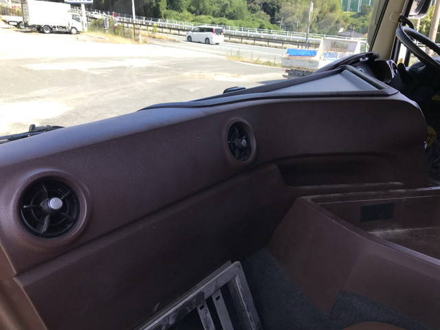 日野プロフィアダンプ大型（10t）[写真29]