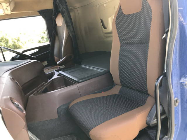 日野プロフィアダンプ大型（10t）[写真30]