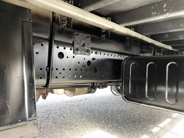 いすゞフォワードアルミウイング中型（4t）[写真22]