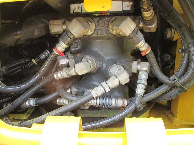 コマツミニユンボ（ミニバックホー）[写真09]