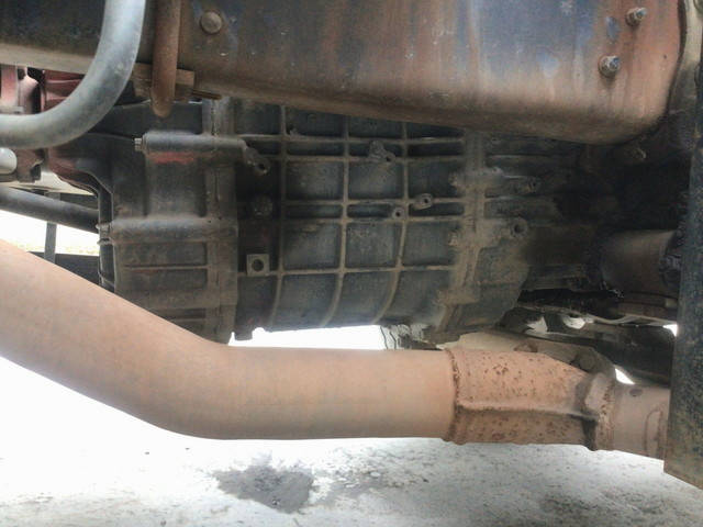 三菱ふそうスーパーグレートダンプ大型（10t）[写真23]