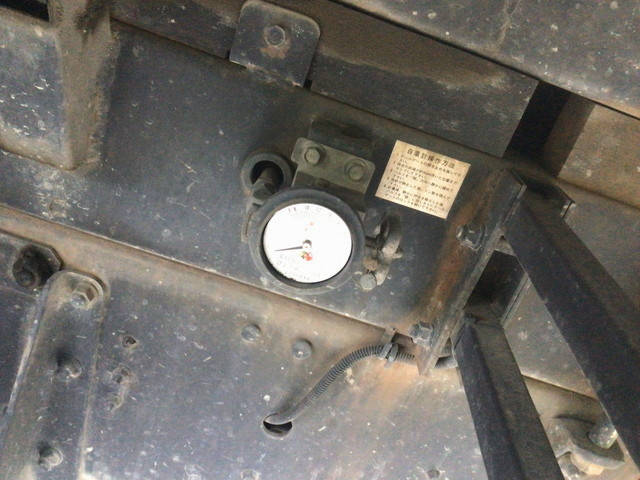 三菱ふそうスーパーグレートダンプ大型（10t）[写真28]