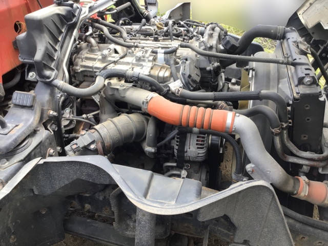 三菱ふそうキャンタークレーン3段小型（2t・3t）[写真20]