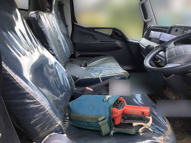 三菱ふそうキャンタークレーン3段小型（2t・3t）[写真22]