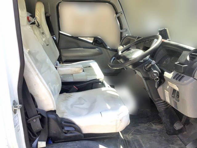 三菱ふそうキャンター平ボディ小型（2t・3t）[写真19]