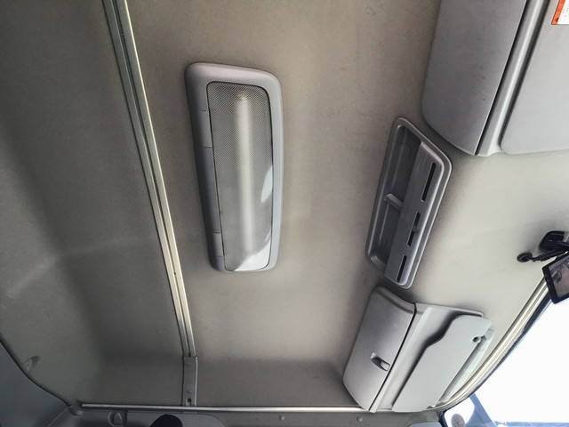 日野プロフィアアルミウイング大型（10t）[写真33]