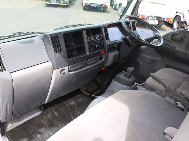 いすゞエルフ平ボディ小型（2t・3t）[写真37]