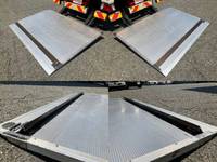 いすゞエルフアルミバン小型（2t・3t）[写真15]