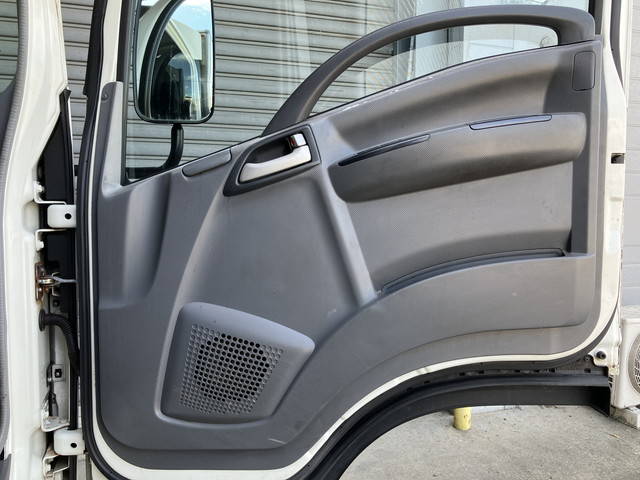 いすゞエルフアルミバン小型（2t・3t）[写真24]