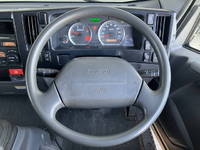 いすゞエルフアルミバン小型（2t・3t）[写真30]