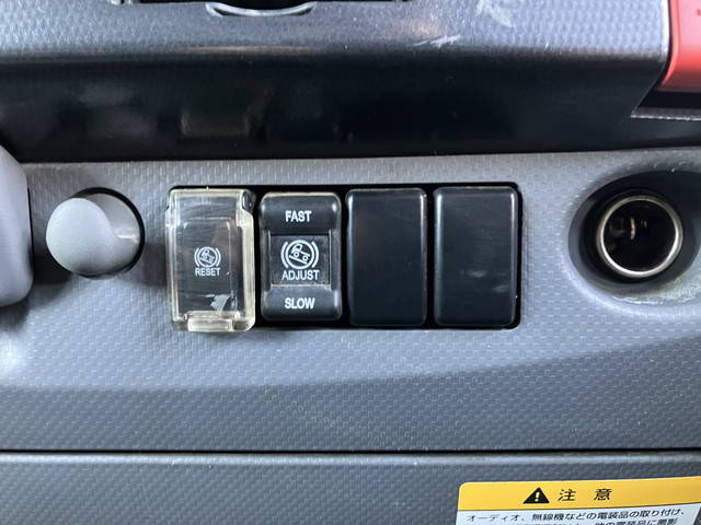 いすゞエルフアルミバン小型（2t・3t）[写真35]